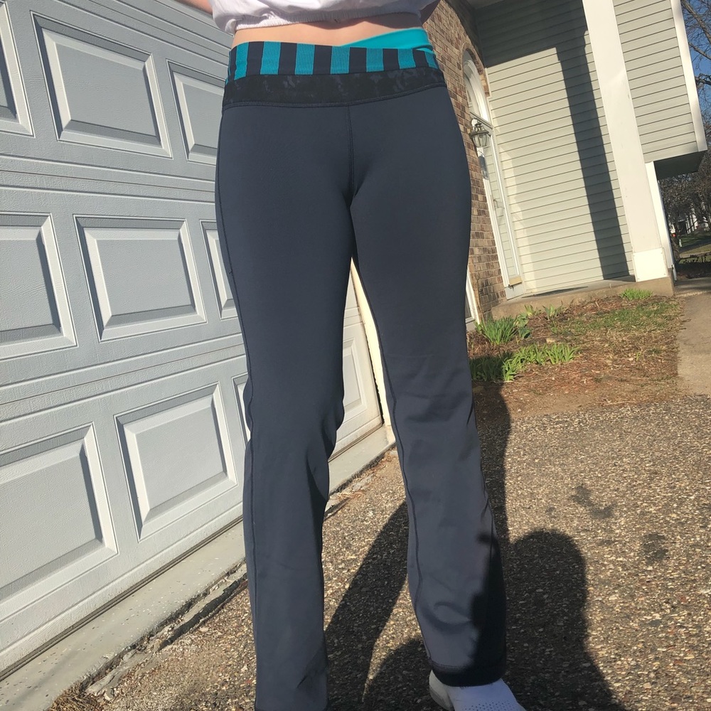 Lulu lemon blue/grey bootcut leggings
